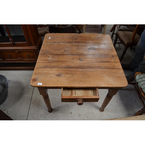 182 - Victorian pine kitchen table on turned supports with single draw W91cm L89cm