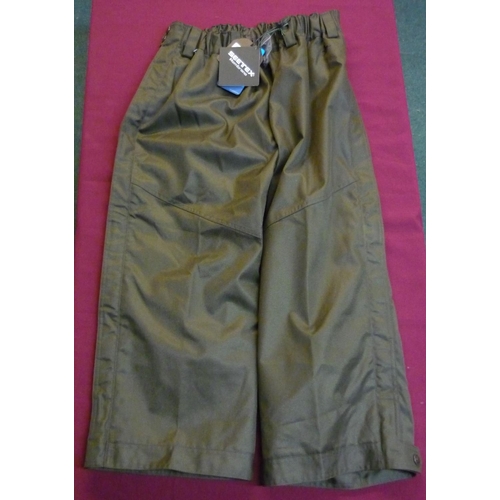 11 - Pair of Crieff short over trousers, colour pine green, size M
