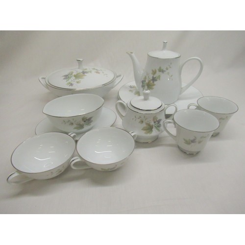 12 - Comprehensive RC of Japan Deauville pattern tea, dinner and coffee service comprising six plates D27... 