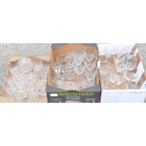 492 - Collection of Edinbrough and other lead crystal whiskey tumblers, glasses etc (3 boxes)