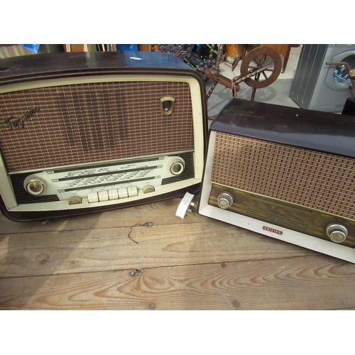 70 - 1960's Ferguson Radio Corporation Ltd Enfield London, model 384U radio in brown bakelite case, Phili... 