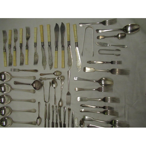 148 - Collection of assorted Knives,Forks,Spoons,Etc