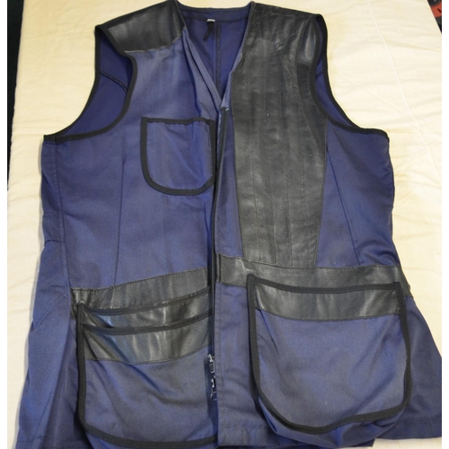 31 - Gunmark shooting vest in blue cotton and leather patches XL