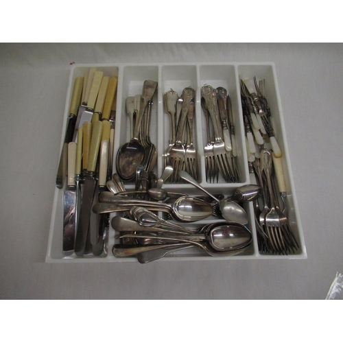 44 - Collection of assorted cutlery