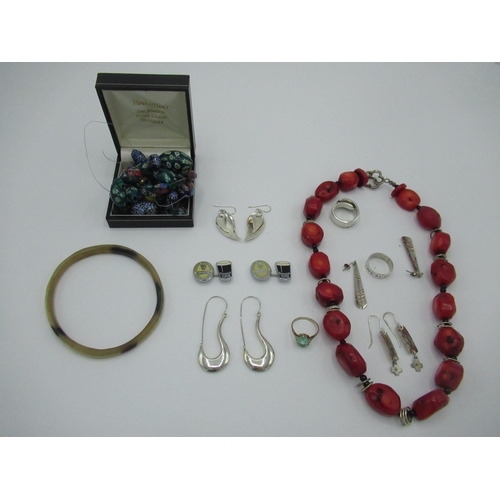 35 - Collection of jewellery, including a pair of Sterling silver drop pendant earrings in the form of te... 