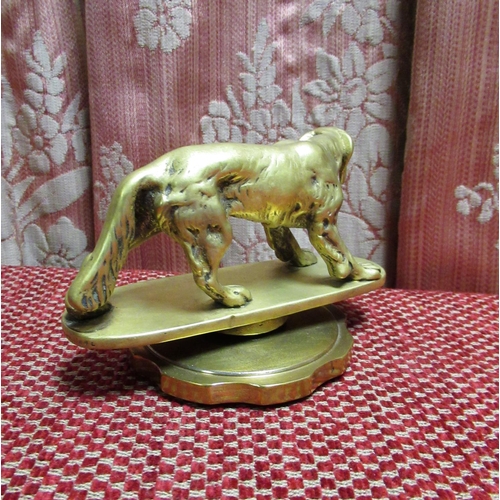 1377 - Cast brass radiator cap model of a hunting dog