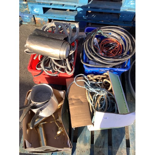 118 - Collection of Cables, sockets, brass lighting fixtures, rope etc., and a box of lead piping