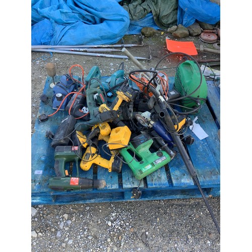 122 - Huge collection of various power tools for spares and repair
