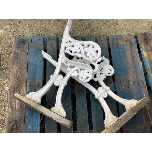 148 - White painted cast iron intermediate bench supports with ornate foliage design