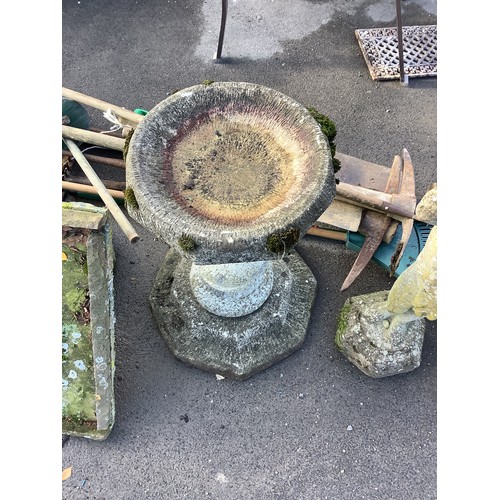 160 - Composite stone birdbath