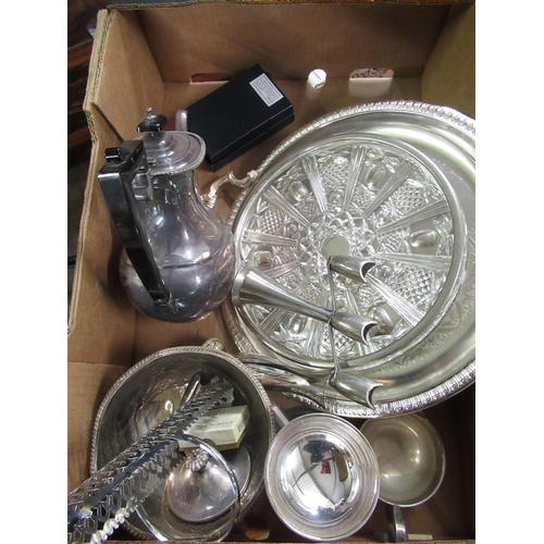 483 - Box of various silver plated items including a bud vase, sugar bowl, coffee pot, selection of variou... 