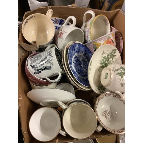 495 - Large selection of various farmers type tea cups, most with saucers, and other decorative ceramics (... 