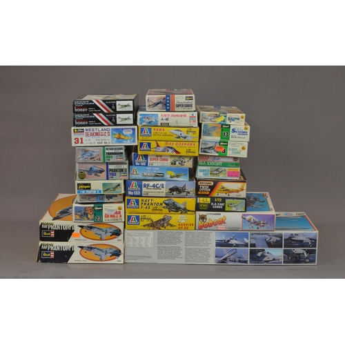 118 - Collection of twenty eight boxed models, various scales