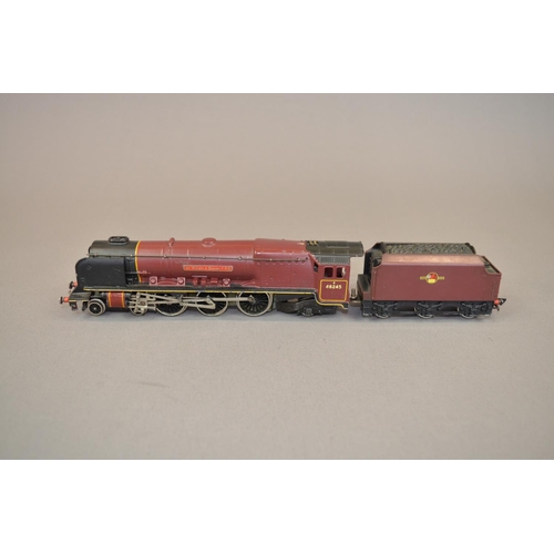 44 - GR Wren railways locomotive Sir William A Stanier FRS locomotive (boxed)
