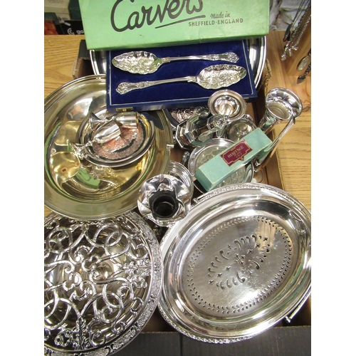 136 - C20th cased fruit spoons, early C20th EPNS comport with swing handle and other silver plated wares