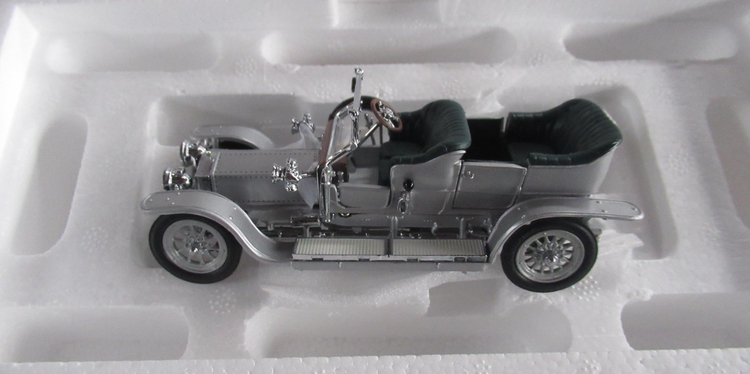Franklin Mint 1:24 scale diecast model of 1929 Rolls Royce