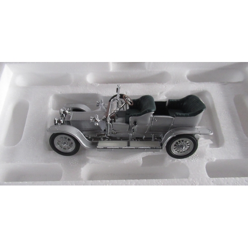 Franklin Mint 1:24 scale diecast model of 1929 Rolls Royce Phantom I Cabriolet  de Ville