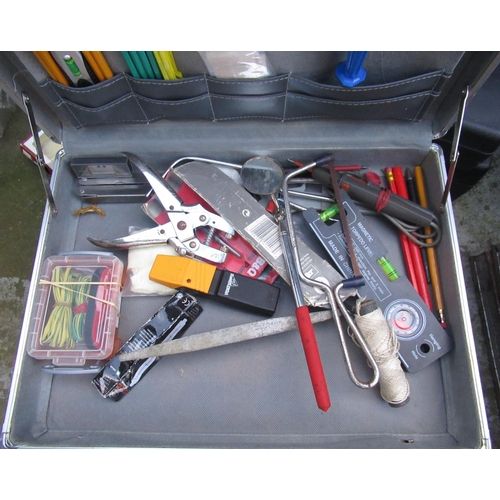 540 - Quantity of specialist plumbing tools including pipe benders and cutters, tile cutter, Javac refrige... 