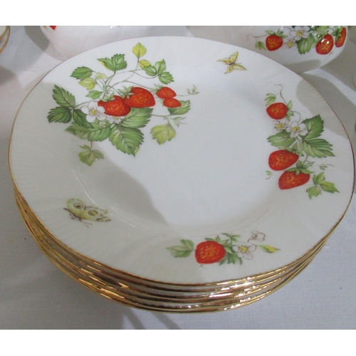 514 - Collection of Ringtons Virginia Strawberry pattern fine bone China (2 boxes)