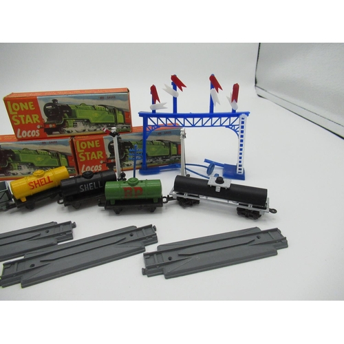 134 - Small collection of Lonestar OOO (N) gauge diecast wagons, tenders, track etc
