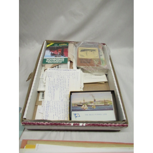 143 - Collection of black and white photographs, books and pamphlets relating to railways etc (2 boxes)