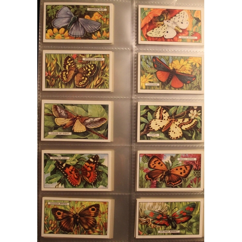 174 - Folder containing a comprehensive collection of cigarette cards incl. Gallagher 1938 garden flower t... 