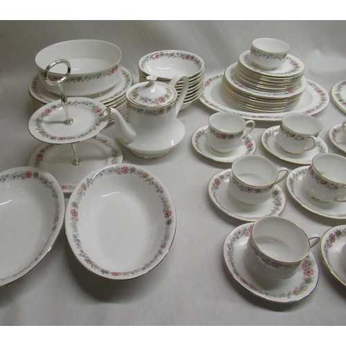 116 - Paragon Belinda part dinner service