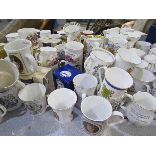 143 - Large collection of Royal commemorative mugs (3 boxes)