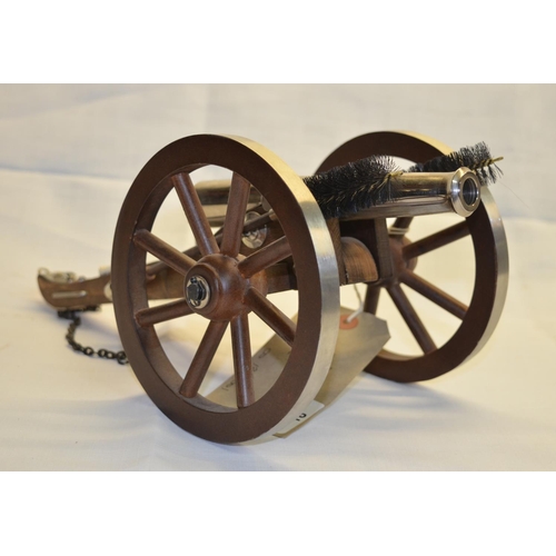 297 - Scale model black powder only .50cal field gun complete with rammers 7.5