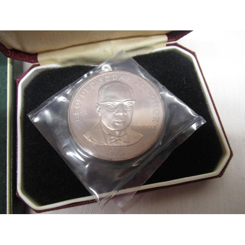 55 - 1964 Malawi proof set, 1975 Republique du Senegal 5 franc silver proof