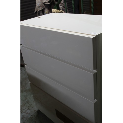 756 - Set of cream bedroom drawers (4) 110cm x x90cm x 49cm