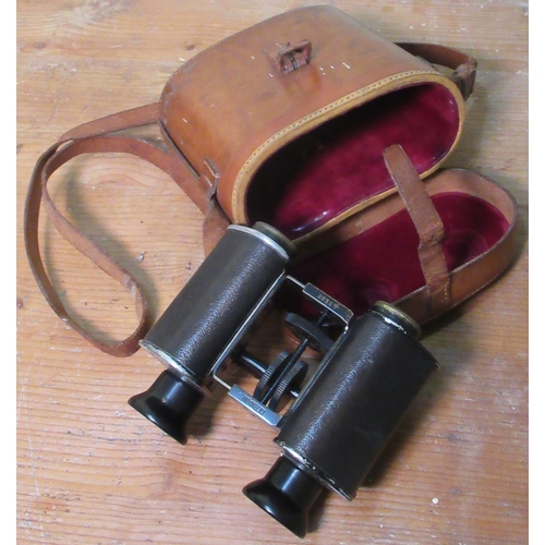 2113 - Pair of CP Goerz of Berlin Trieder Binocle black leather and japanned binoculars, 9 x magnification,... 