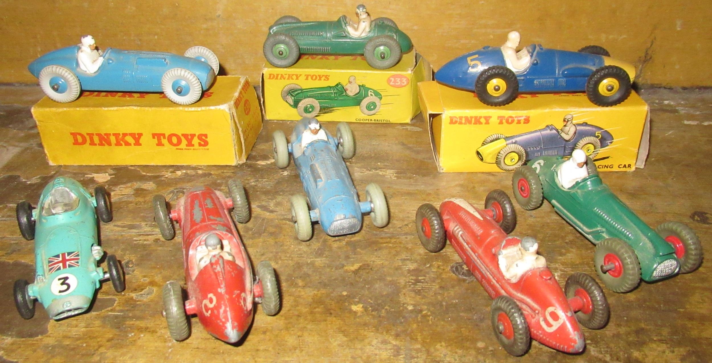 Dinky Toys 233 Cooper-Bristol Racing Car - QDT