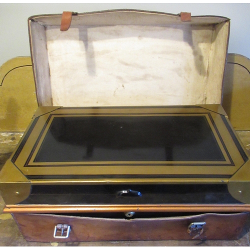 2030 - Victorian Jones Bros. & Co. of Wolverhampton Japanned metal writing box, fitted interior with corres... 