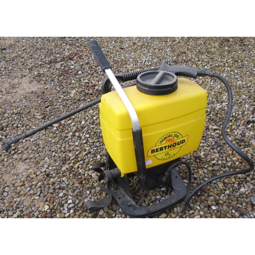 3226 - Vermorel 2000 Pro Berthound knapsack sprayer