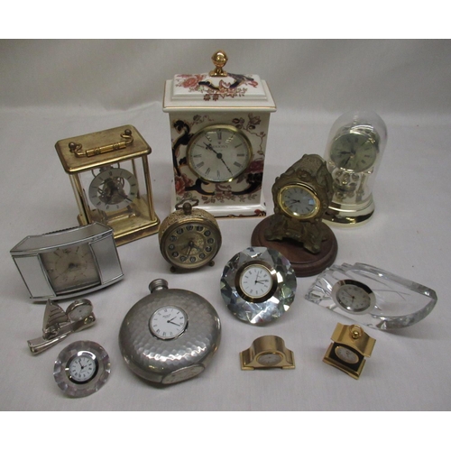41 - Mason's Blue Mandalay quartz mantel clock, collection of other quartz desk clocks, other clocks