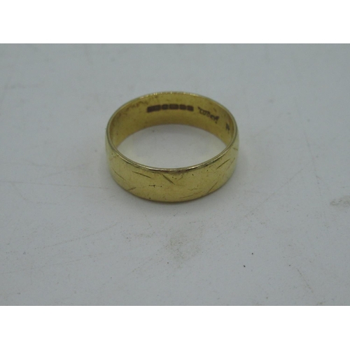 24 - Hallmarked 22ct yellow gold wedding band, size R, gross 6g