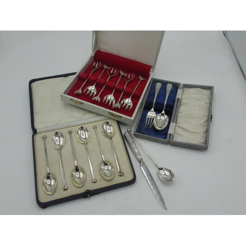 49 - Set of six hallmarked Sterling silver spoons in fitted case by Mappin & Webb Ltd, Sheffield, 1929 gr... 