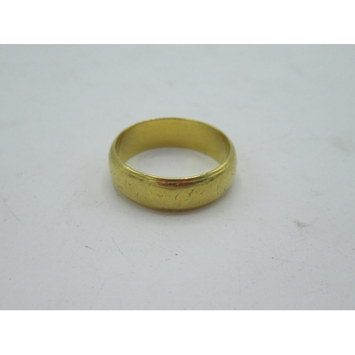 8 - 22ct yellow gold wedding band, size Q, 7.7g