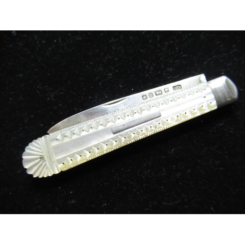 171 - Victorian hallmarked Sterling silver fruit knife with  inscription 