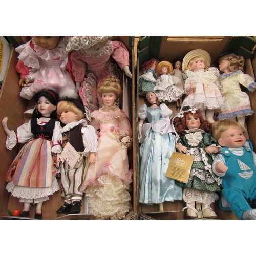 169 - Collection of seventeen Marianne Gotz, Knowles, Franklin Heirloom and other dolls including musical,... 