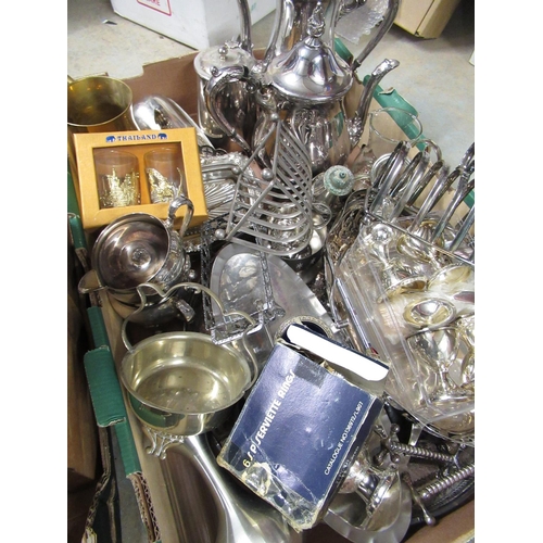 363 - Large collection of silver plated items to include teapots, jugs, trays, Kings pattern cutlery etc (... 