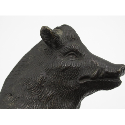 122 - Small bronze desk model of the Uffizi Boar, on stepped base, W11cm H9cm