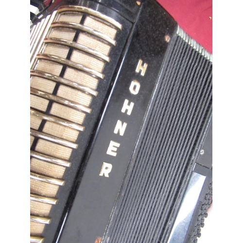 133 - Hohner piano accordion