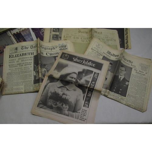 530 - Collection of commemorative newspapers and magazines including death of George VI, coronation of Eli... 