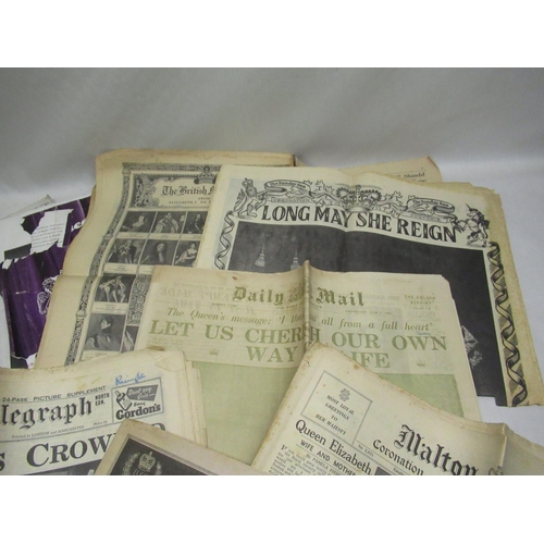 530 - Collection of commemorative newspapers and magazines including death of George VI, coronation of Eli... 