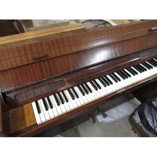 513 - Eavestaff style piano