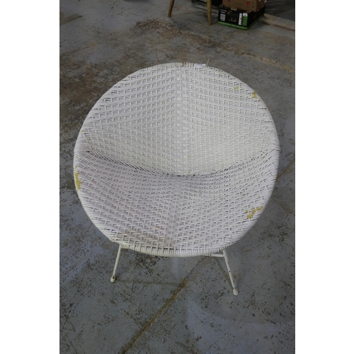 575 - Circa 1960/1970 satellite style woven chair on metal frame work