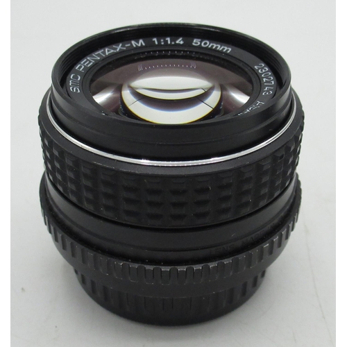 1090 - Pentax 50mm F1.4 PK fit lens