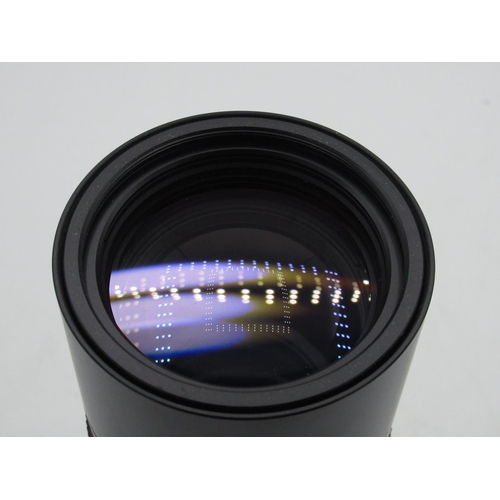 1097 - Leica Vario-Elmar 80-200mm F4 R fit lens with original outer box.